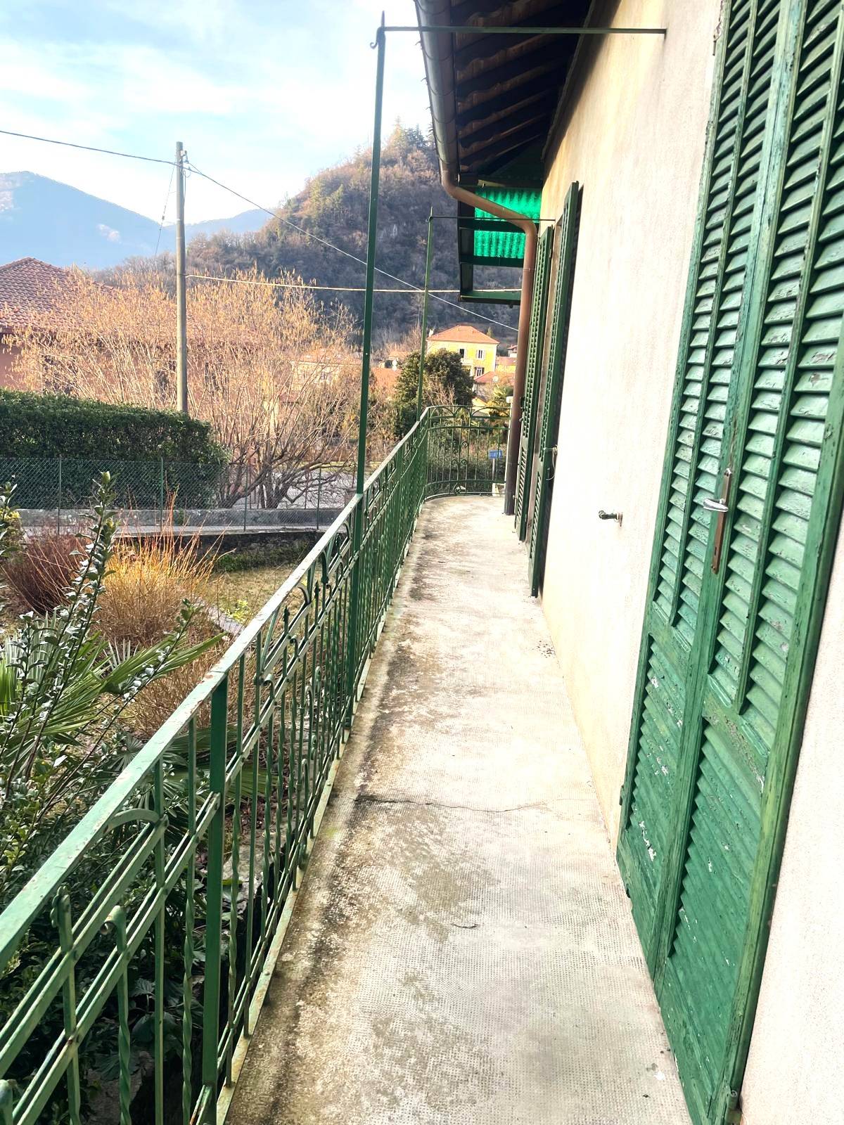 Casa indipendente in vendita a Castelveccana (VA)