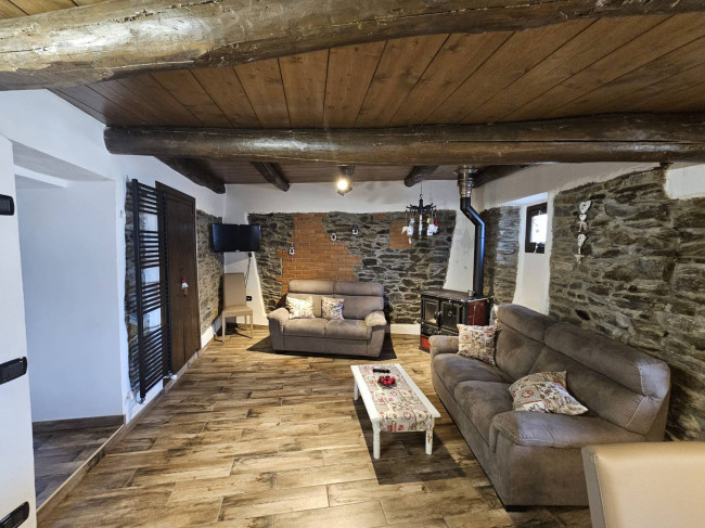 Appartamento in vendita a Maccagno con Pino e Veddasca