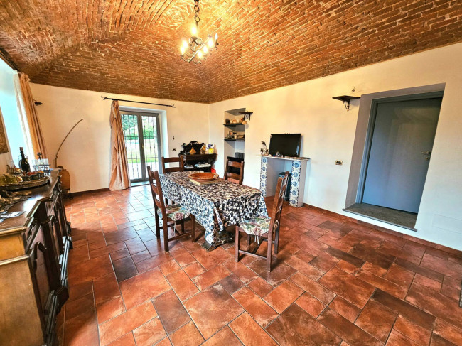 Villa in vendita a Leggiuno