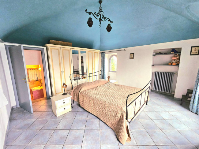 Villa in vendita a Leggiuno