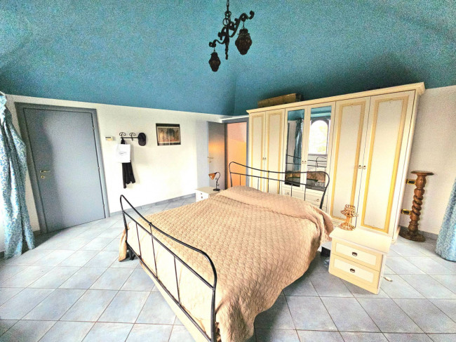 Villa in vendita a Leggiuno