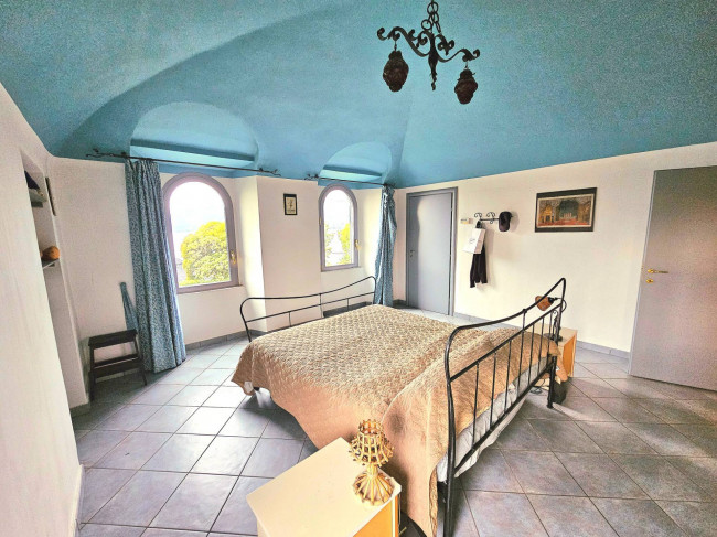 Villa in vendita a Leggiuno
