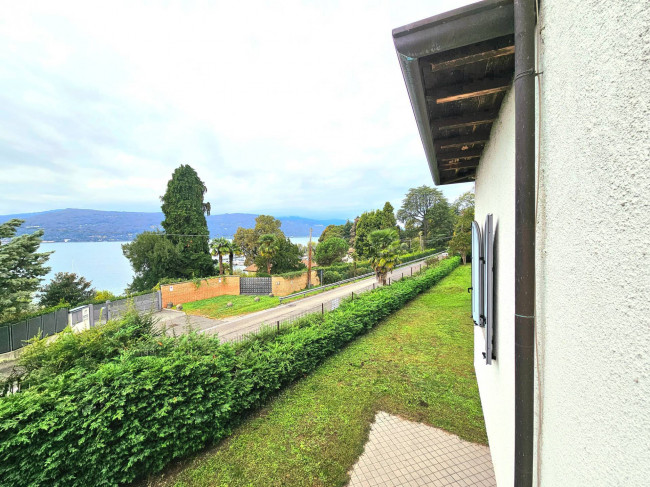 Villa in vendita a Leggiuno