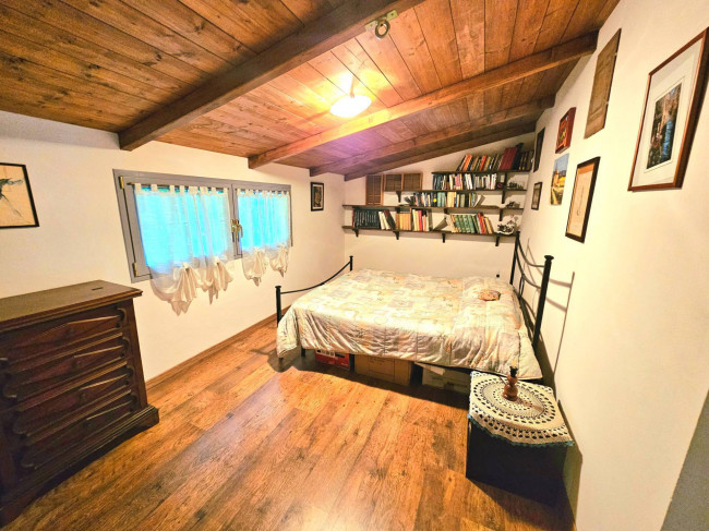 Villa in vendita a Leggiuno