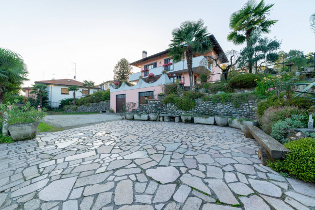 Villa in vendita a Besozzo