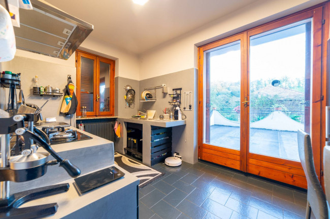 Villa in vendita a Besozzo