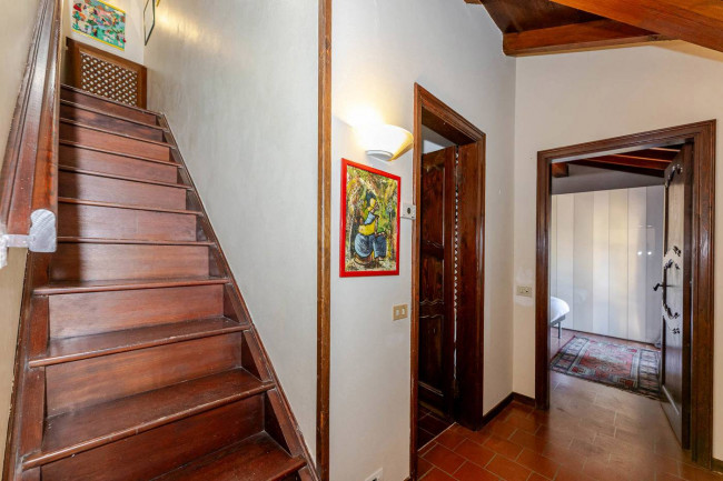 Villa in vendita a Montegrino Valtravaglia