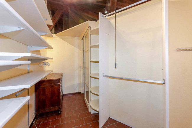 Villa in vendita a Montegrino Valtravaglia