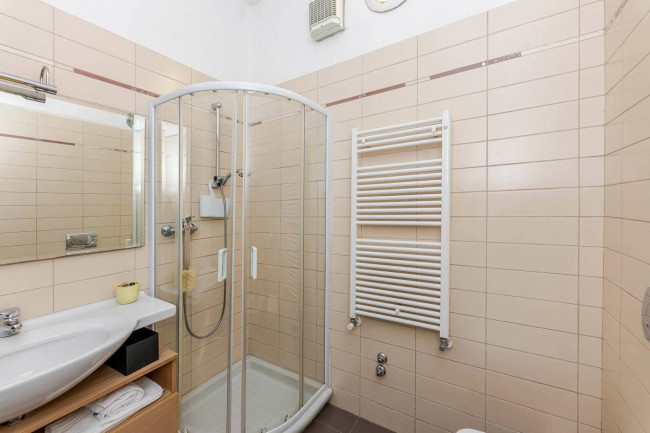 Villa in vendita a Montegrino Valtravaglia