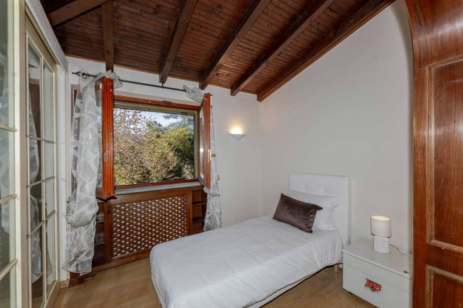 Villa in vendita a Montegrino Valtravaglia