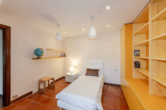 Villa in vendita a Montegrino Valtravaglia