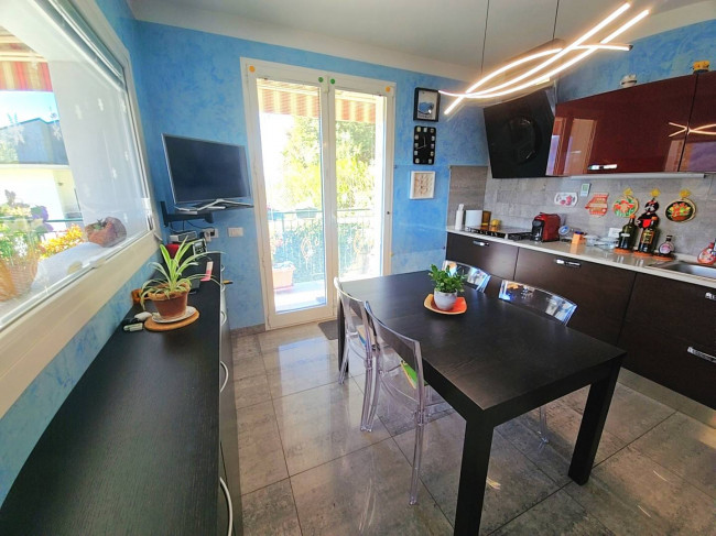 Villa in vendita a Brezzo di Bedero