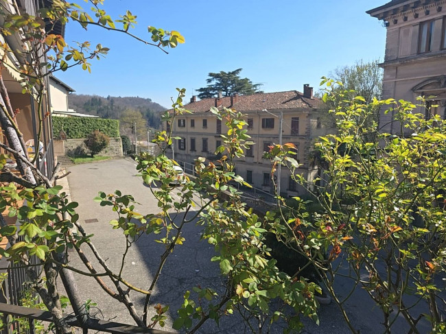 Appartamento in vendita a Gemonio