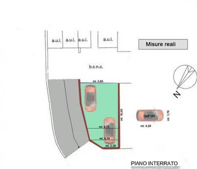 Box o garage in vendita a Luino