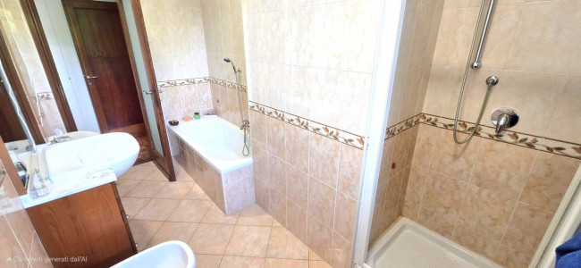 Villa in vendita a Comerio