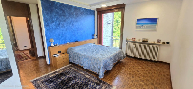 Villa in vendita a Comerio