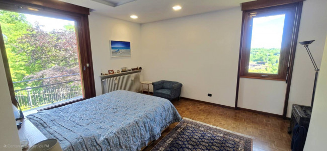 Villa in vendita a Comerio