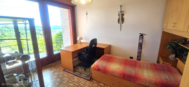 Villa in vendita a Comerio