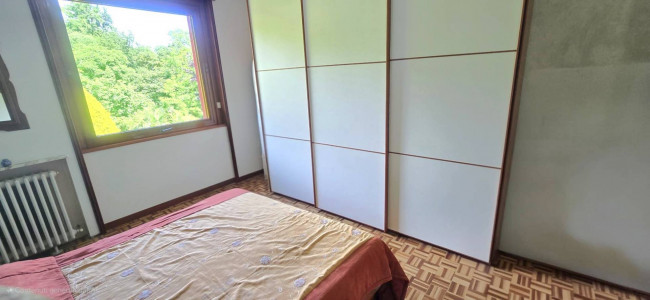 Villa in vendita a Comerio