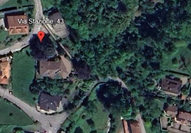 Villa in vendita a Comerio