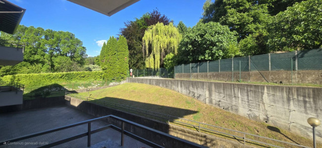 Appartamento in vendita a Laveno-Mombello