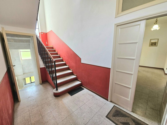 Villa in vendita a Laveno-Mombello