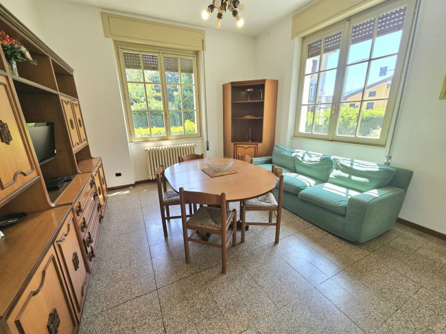 Villa in vendita a Laveno-Mombello