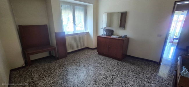 Villa in vendita a Laveno-Mombello