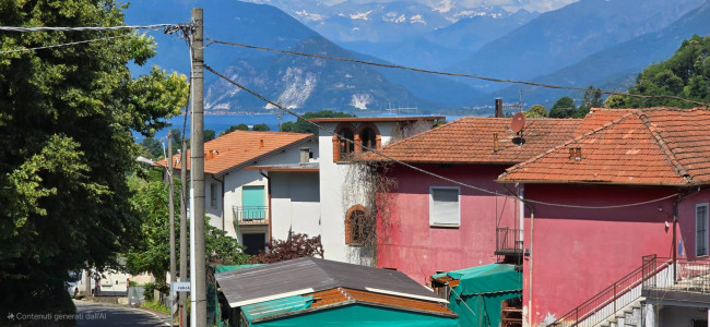 Villa in vendita a Laveno-Mombello