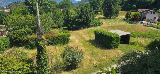 Villa in vendita a Laveno-Mombello