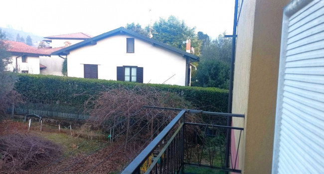 Appartamento in vendita a Cuveglio