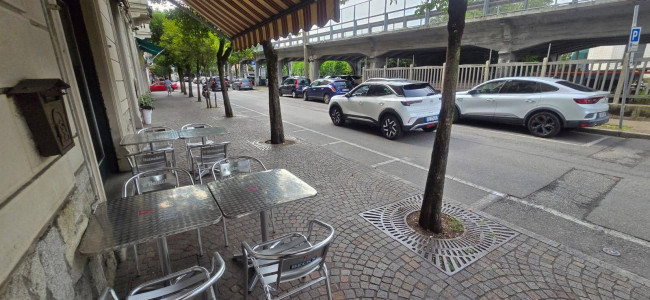 Attività commerciale in vendita a Laveno-Mombello