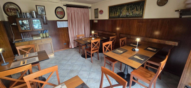 Attività commerciale in vendita a Laveno-Mombello