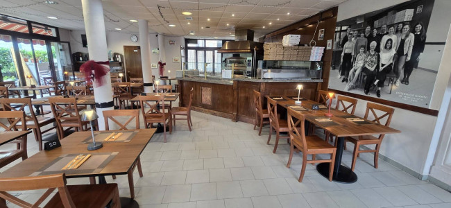 Attività commerciale in vendita a Laveno-Mombello