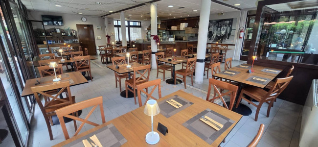 Attività commerciale in vendita a Laveno-Mombello