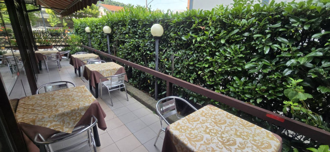 Attività commerciale in vendita a Laveno-Mombello