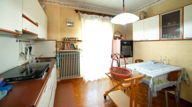 Villa in vendita a Cocquio-Trevisago