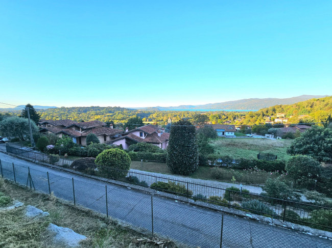 Villa in vendita a Besozzo