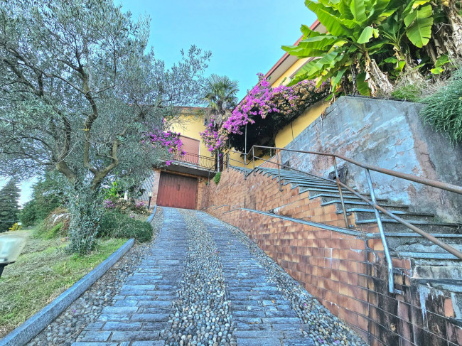 Villa in vendita a Besozzo