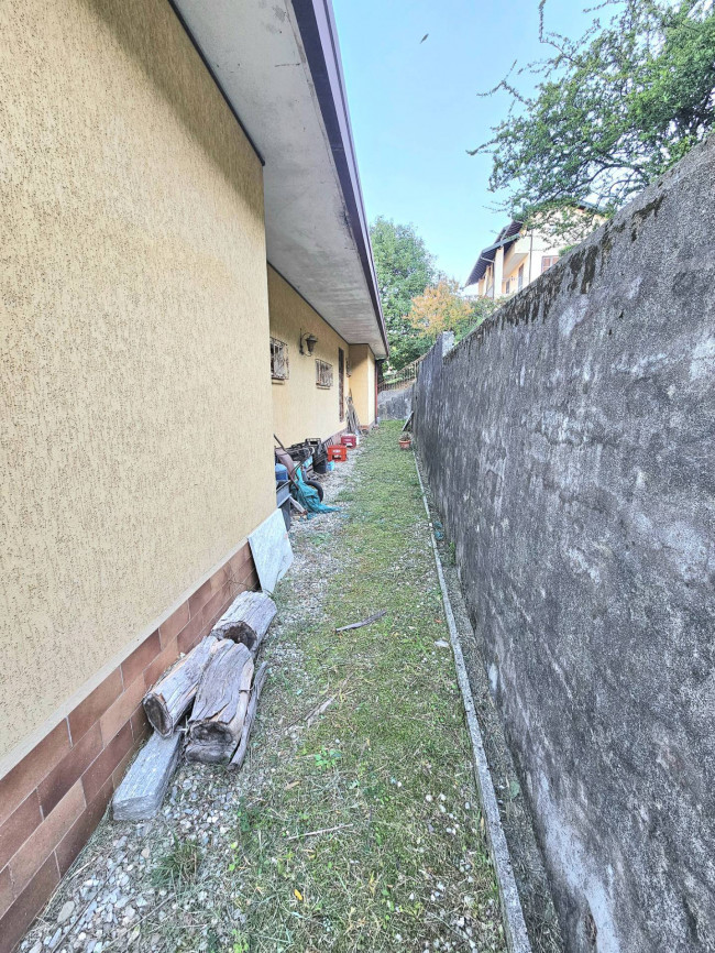 Villa in vendita a Besozzo