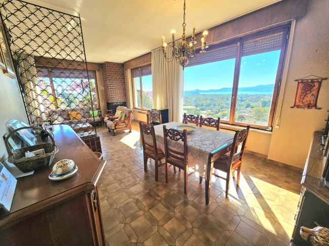 Villa in vendita a Besozzo