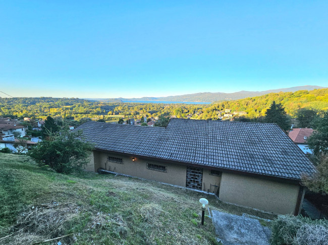 Villa in vendita a Besozzo
