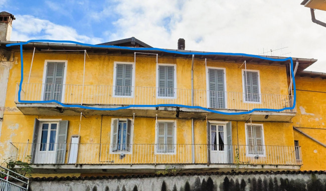 Appartamento in vendita a Porto Valtravaglia