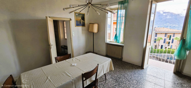 Appartamento in vendita a Porto Valtravaglia