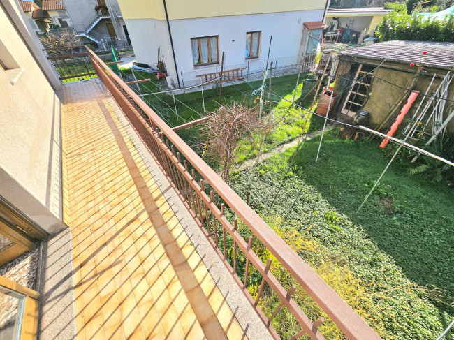 Casa singola in vendita a Laveno-Mombello