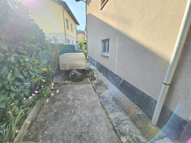 Casa singola in vendita a Laveno-Mombello