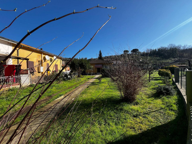 Casa singola in vendita a Vezzano Ligure