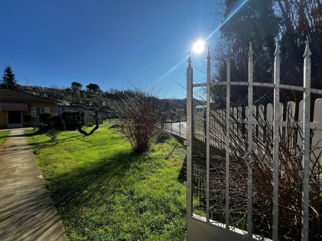 Casa singola in vendita a Vezzano Ligure