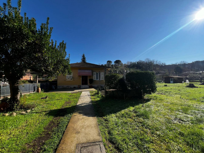 Casa singola in vendita a Vezzano Ligure