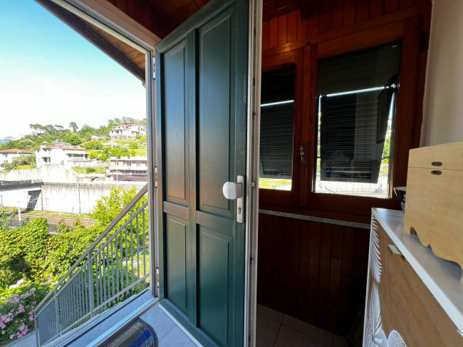 Bifamiliare in vendita a Vezzano Ligure